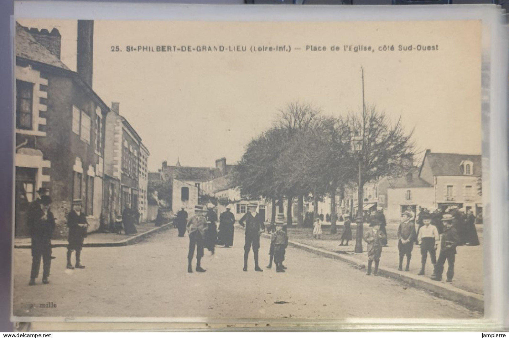 25. St-Philbert-de-Grand-Lieu (Loire-Inf) - Place De L'église, Côté Sud-ouest - Saint-Philbert-de-Grand-Lieu