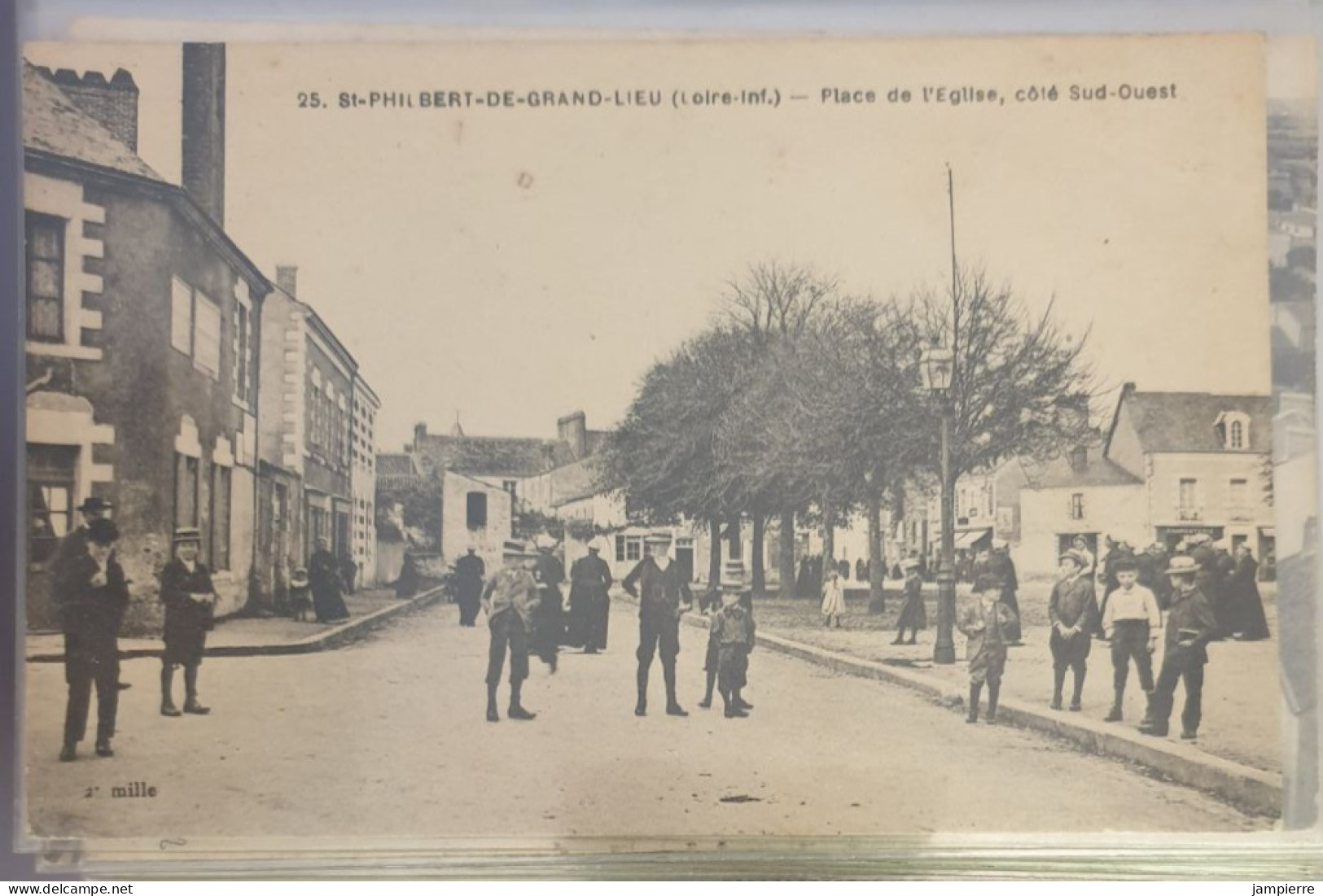 25. St-Philbert-de-Grand-Lieu (Loire-Inf) - Place De L'église, Côté Sud-ouest - Saint-Philbert-de-Grand-Lieu