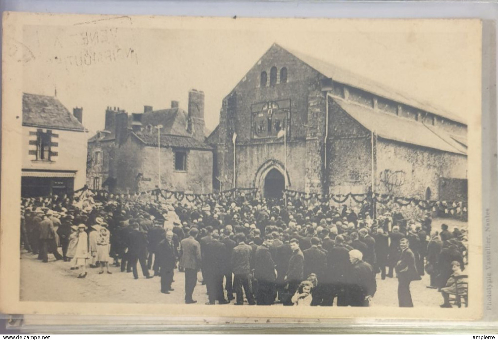 St-Philbert-de-Grand-Lieu (L.-Inf) - Eglise Abbatiale Carolingienne - Souvenir Des Fêtes Du XIe Centenaire... (état) - Saint-Philbert-de-Grand-Lieu