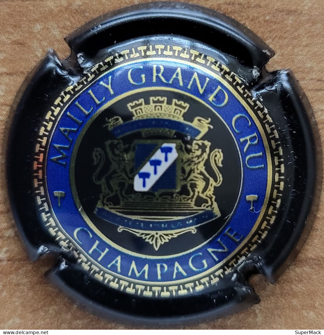 Capsule Champagne MAILLY GRAND CRU Série Mailly Grand Cru En Circulaire, Cercle Bleu Roi & Or Nr 12h - Mailly Champagne