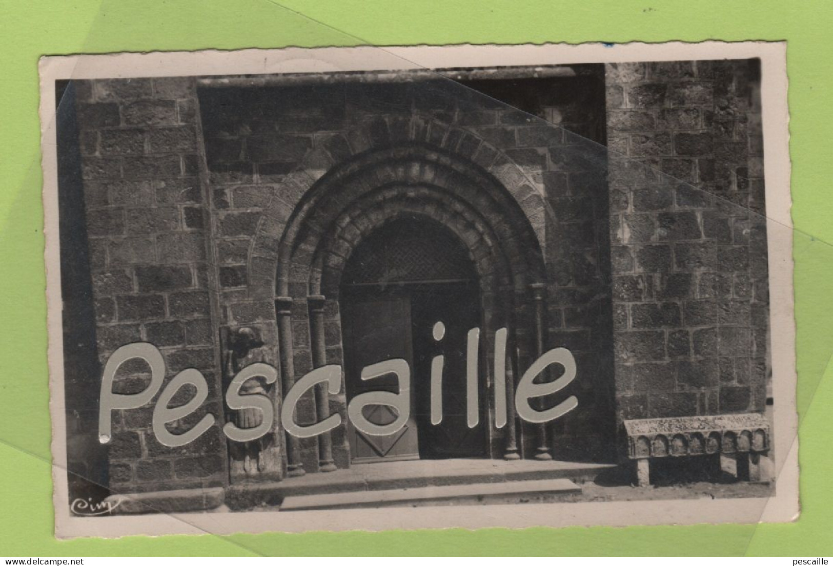 87 HAUTE VIENNE - CP BUSSIERE POITEVINE - PORTAIL DE L'EGLISE - CIM - CIRCULEE EN 1950 - Bussiere Poitevine