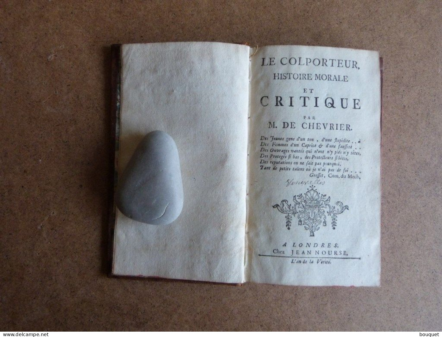 LIVRES - FRANCOIS ANTOINE DE CHEVRIER - LE COLPORTEUR , HISTOIRE MORALE ET CRITIQUE , EDITION ORIGINALE , IN-12 - 1761 - 1701-1800