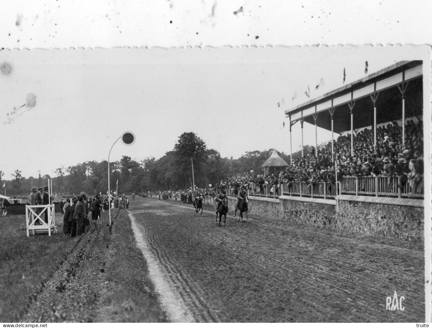 POMPADOUR CHAMP DE COURSES PASSAGE DE COURSES ( CARTE PHOTO ) - Arnac Pompadour