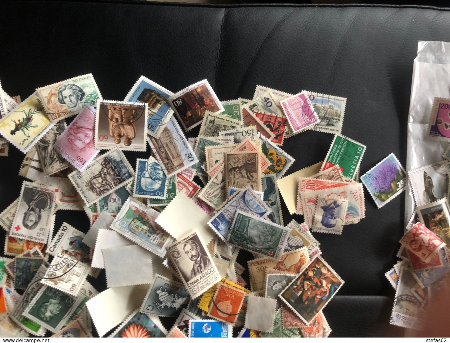 Lot 2000 Timbres Tout Pays - Mezclas (min 1000 Sellos)