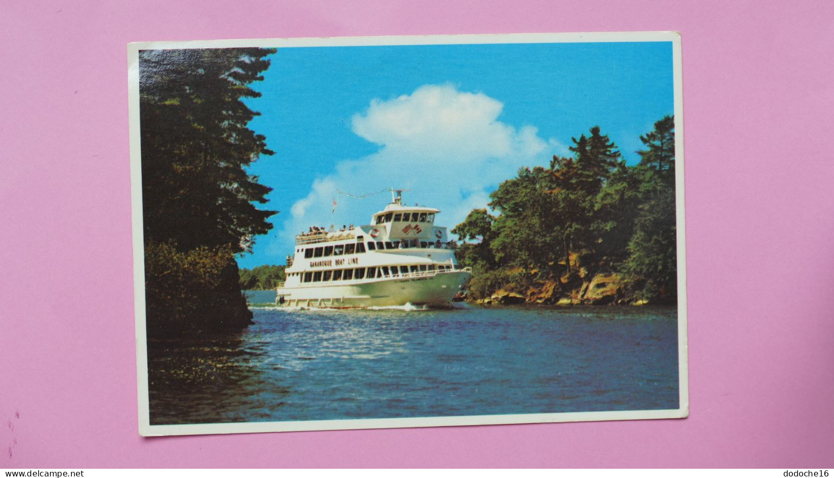 ONTARIO - THOUSAND ISLANDER CRUISE BOAT - Thousand Islands