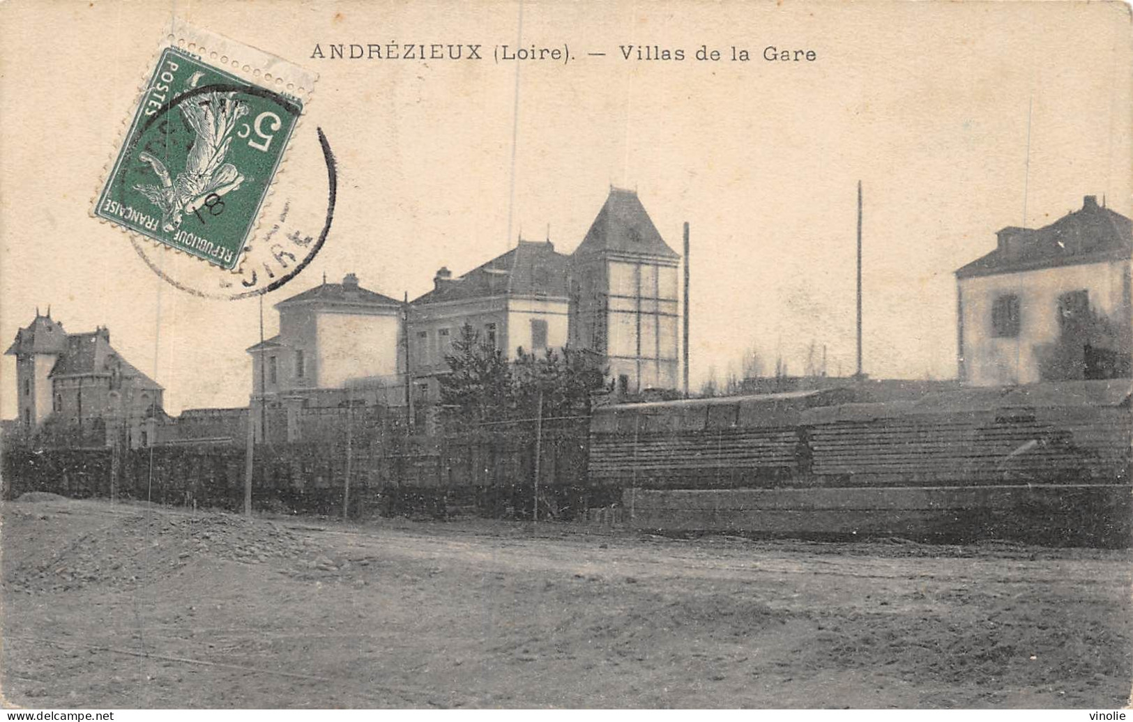 24-2766 : ANDREZIEUX. VILLA  DE LA GARE - Andrézieux-Bouthéon