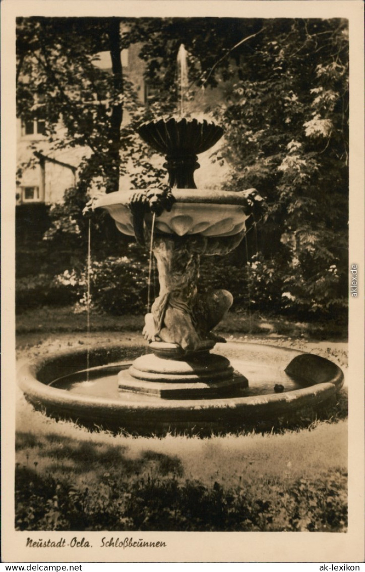 Ansichtskarte Neustadt (Orla) Partie Am Schloßbrunnen 1959  - Neustadt / Orla