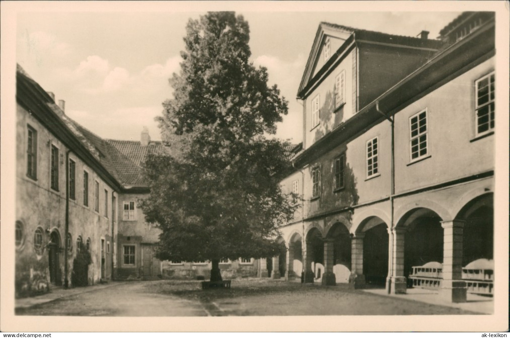 Ansichtskarte Waltershausen Schloß Tenneberg - Im Schloßhof 1955 - Waltershausen