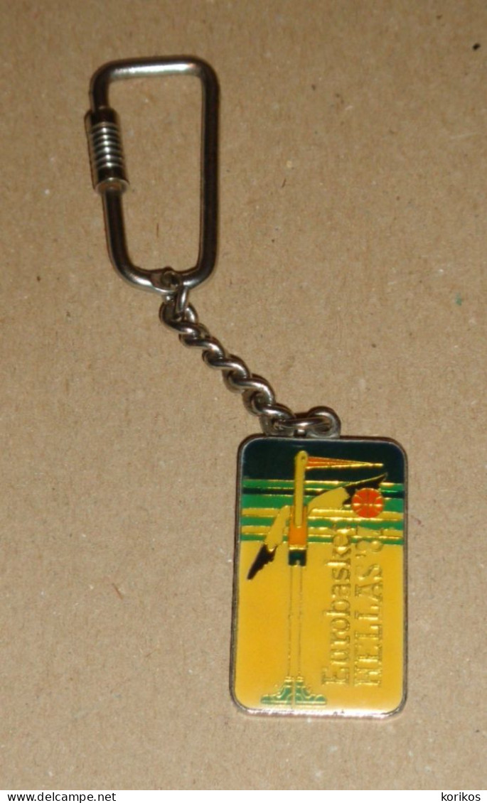 EUROBASKET ATHENS 1987 EUROPEAN BASKETBALL CHAMPIONSHIP - KEYCHAIN – KEYCHAIN - GREECE - Habillement, Souvenirs & Autres