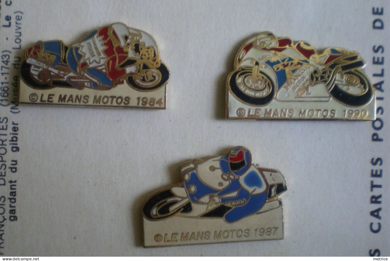 PIN'S  MOTOS  Le Mans, Lot De 3 Pièces Années 1984, 1987, 1990. - Motorfietsen