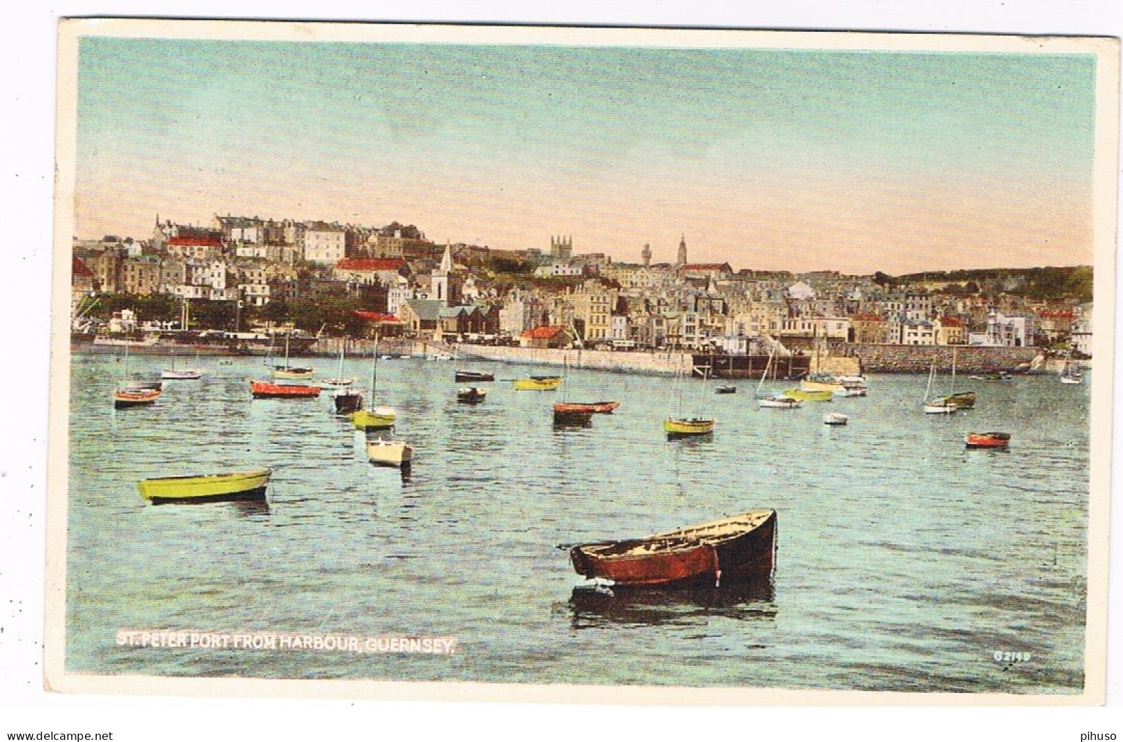 UK-4033  ST. PETER : Port From Habour - Guernsey