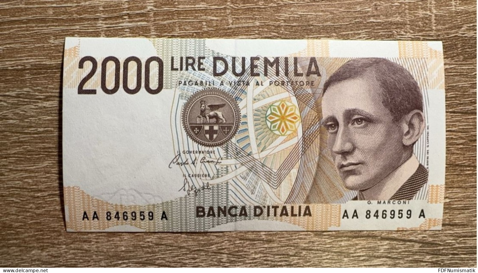 Italy，2000 Lire ，first Prefix AA-A ，rare，pick 115，Gem UNC - 2000 Liras