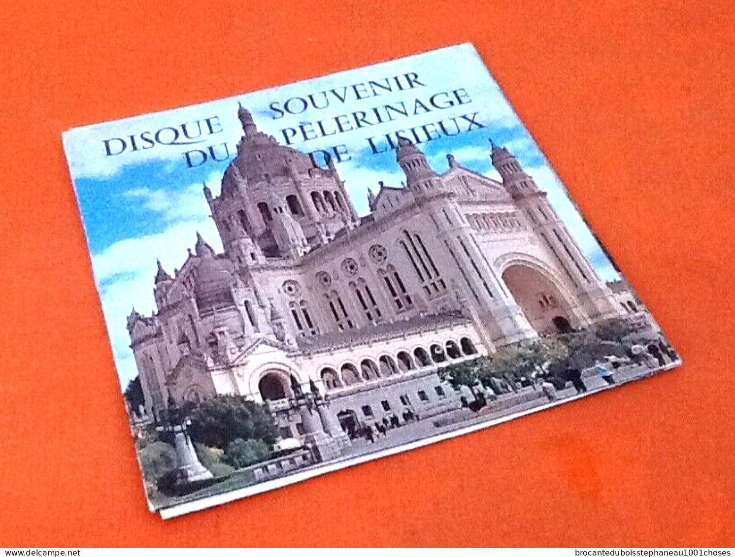 Vinyle 33 Tours (17cm) Disque Souvenir Du Pèlerinage De Lisieux O.P.E 171 - Canciones Religiosas Y  Gospels