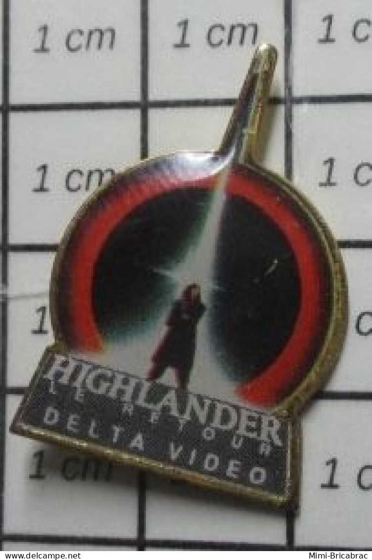 713i Pin's Pins / Beau Et Rare / CINEMA / FILM HIGHLANDER LE RETOUR DELTA VIDEO - Cine