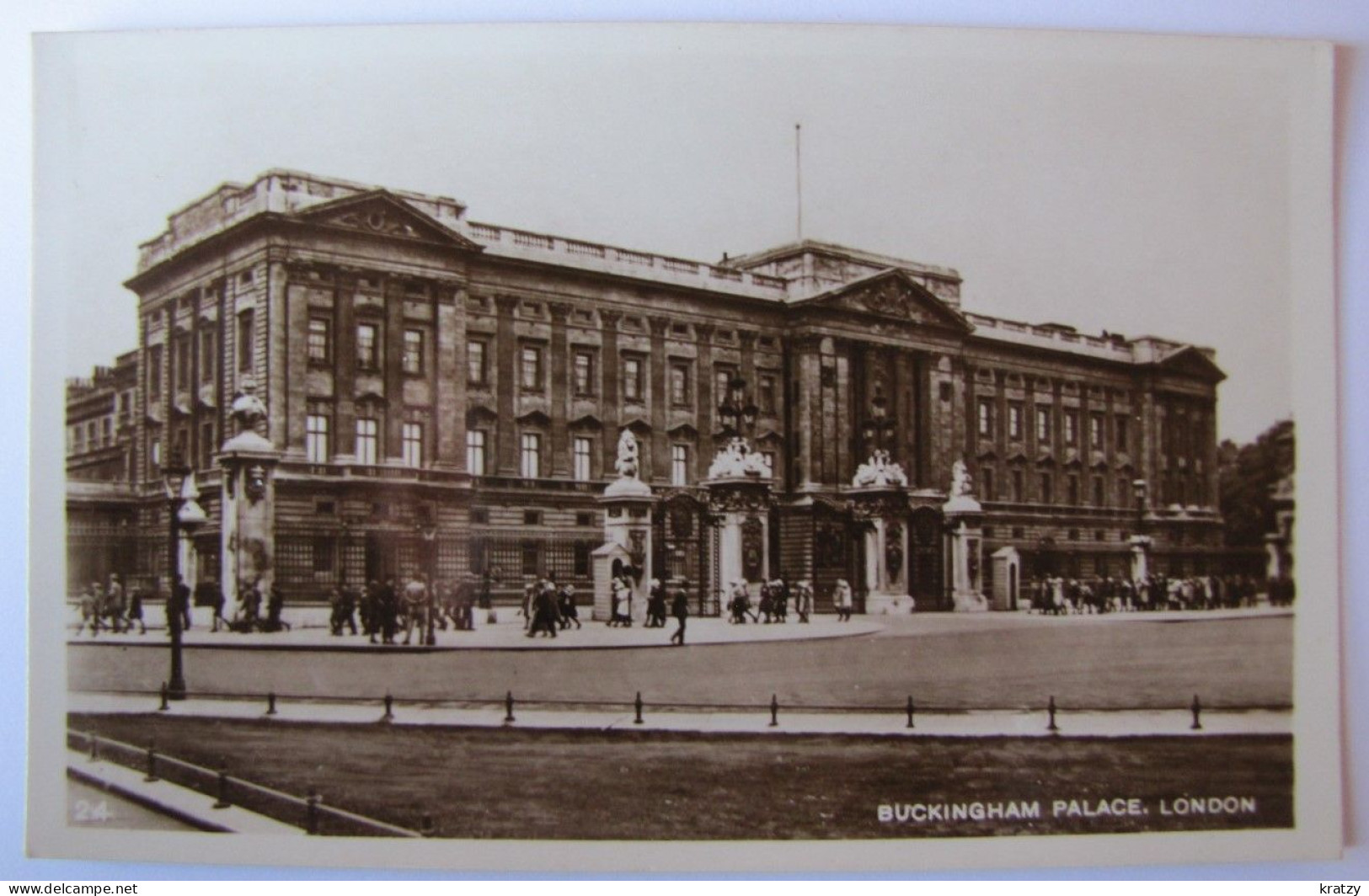 ROYAUME-UNI - ANGLETERRE - LONDON - Buckingham Palace - Buckingham Palace