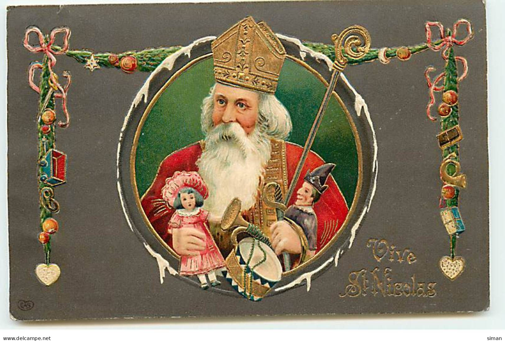 N°22381 - Carte Gaufrée - Vive Saint-Nicolas - Saint-Nicolas Apportant Des Jouets, Dont Une Poupée - Sinterklaas