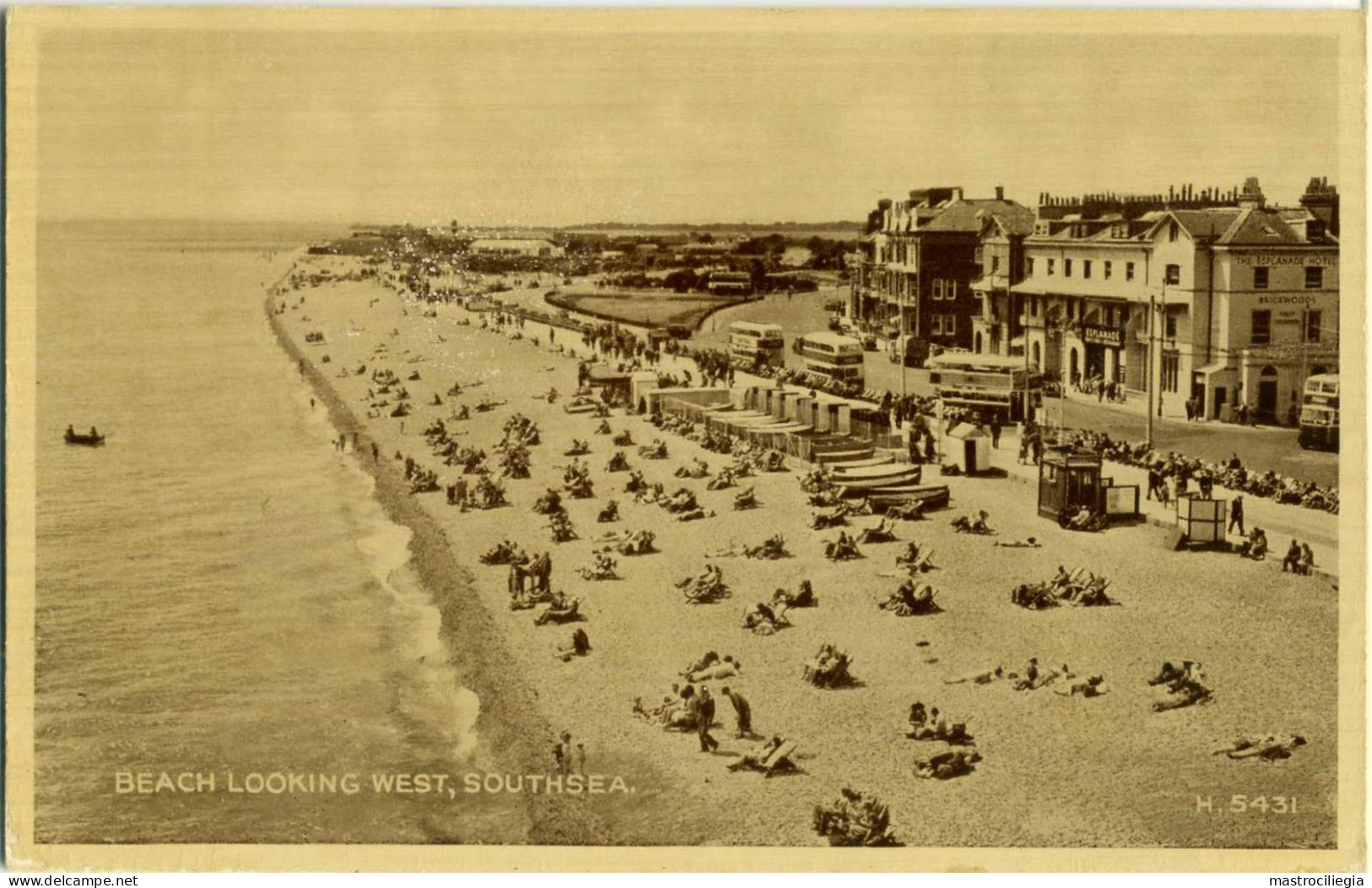 SOUTHSEA HAMPSHIRE Beach Looking West - Southsea