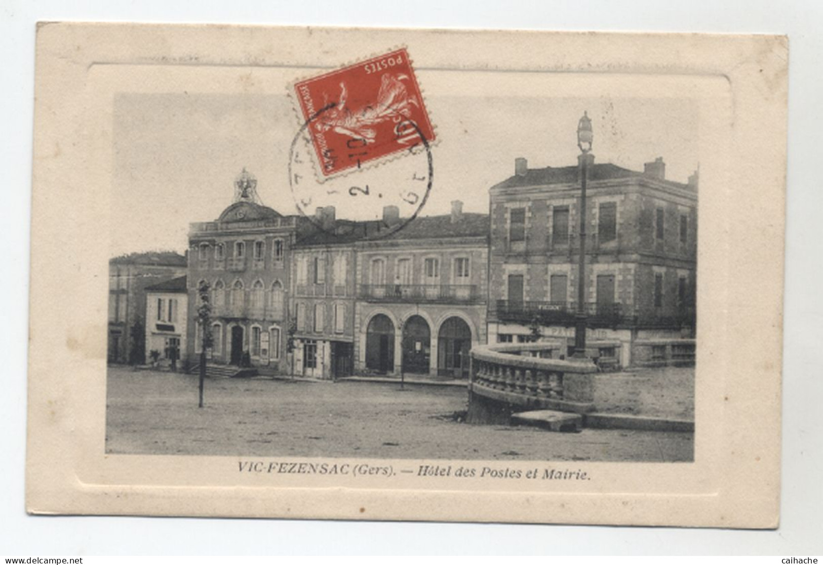 32 VIC FEZENSAC - Hôtel Des Postes Et Mairie - - Vic-Fezensac