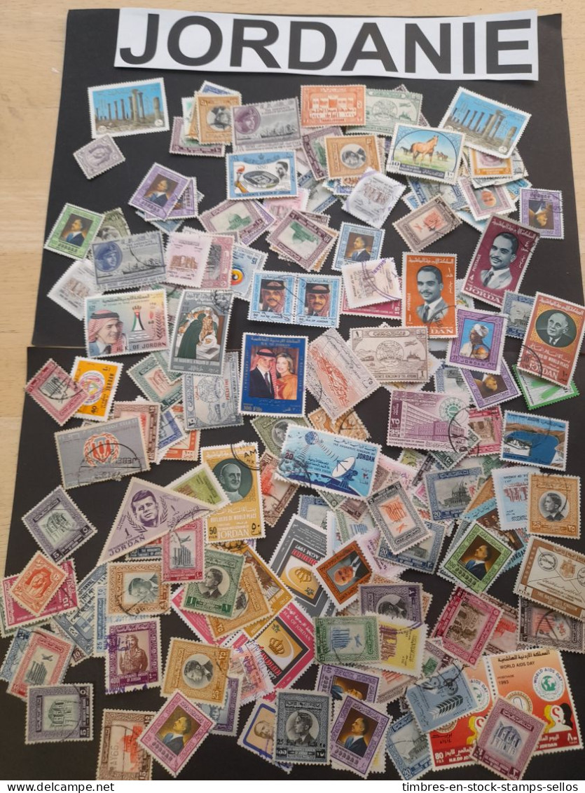 JORDANIE VRAC 40 G  DECOLLES + FRAGMENTS ANCIENS + MODERNES, TOUS FORMATS JORDAN BULK 40 克 定时，古代 + 现代，所有尺寸 OFF ALL SIZES - Lots & Kiloware (mixtures) - Max. 999 Stamps