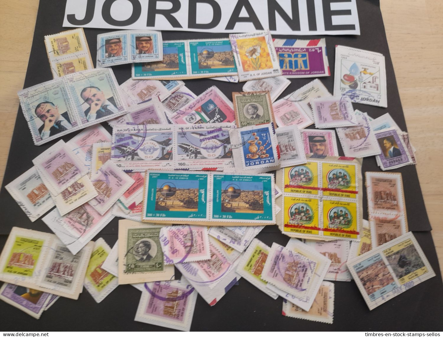 JORDANIE VRAC 40 G  DECOLLES + FRAGMENTS ANCIENS + MODERNES, TOUS FORMATS JORDAN BULK 40 克 定时，古代 + 现代，所有尺寸 OFF ALL SIZES - Lots & Kiloware (mixtures) - Max. 999 Stamps