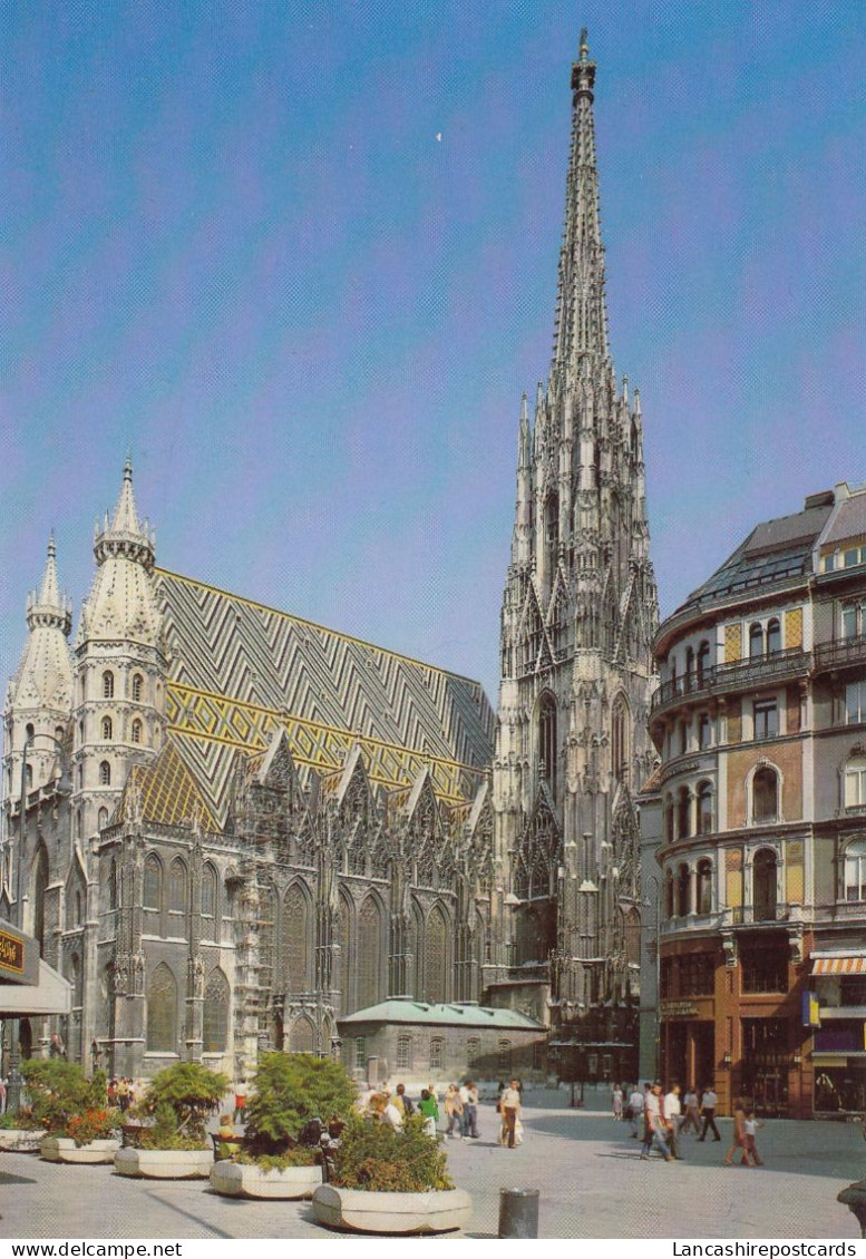 Postcard Wien / Vienna St Stephen's Cathedral My Ref B26349 - Kerken