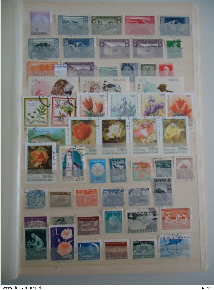 Europe De L' Est - Collection De 1600 Timbres Différents - 68 MNH - 30 Séries Complètes - D'Albanie à Yougoslavie - Collections (en Albums)