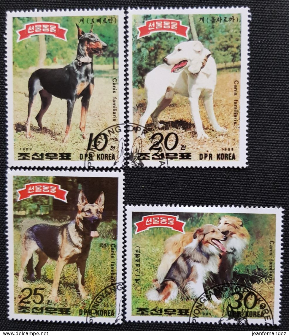 Corée Du Nord 1989 Dogs  Stampworld N° 3104 à 3107 - Corée Du Nord