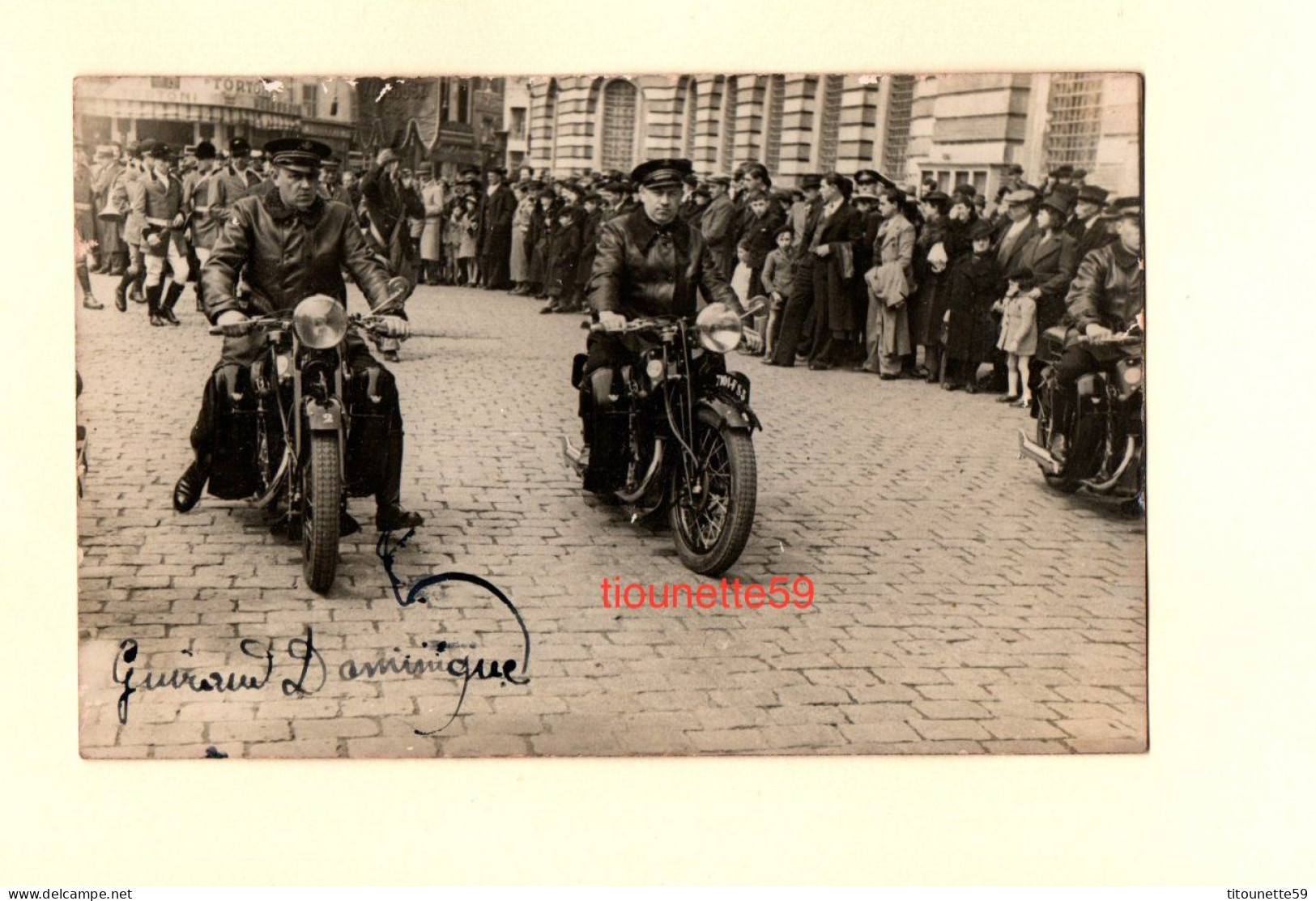 GUIRAUD DOMINIQUE Agent POLICE à GAUCHE 1939- 3 POLICIERS à MOTOS- GROSSE ANIMATION-MOTOS ANCIENNES - Police - Gendarmerie