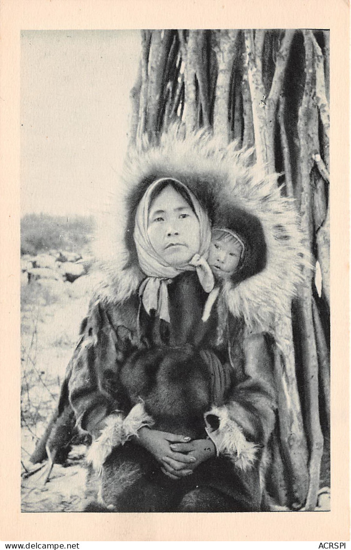 ESQUIMAU USA ALASKA  Barrow  Utqiagvik Denbigh Détroit De Behring Eskimo Jeune Femme Et Bébé Inuit Eskimo  21 OO 0932 - Fairbanks