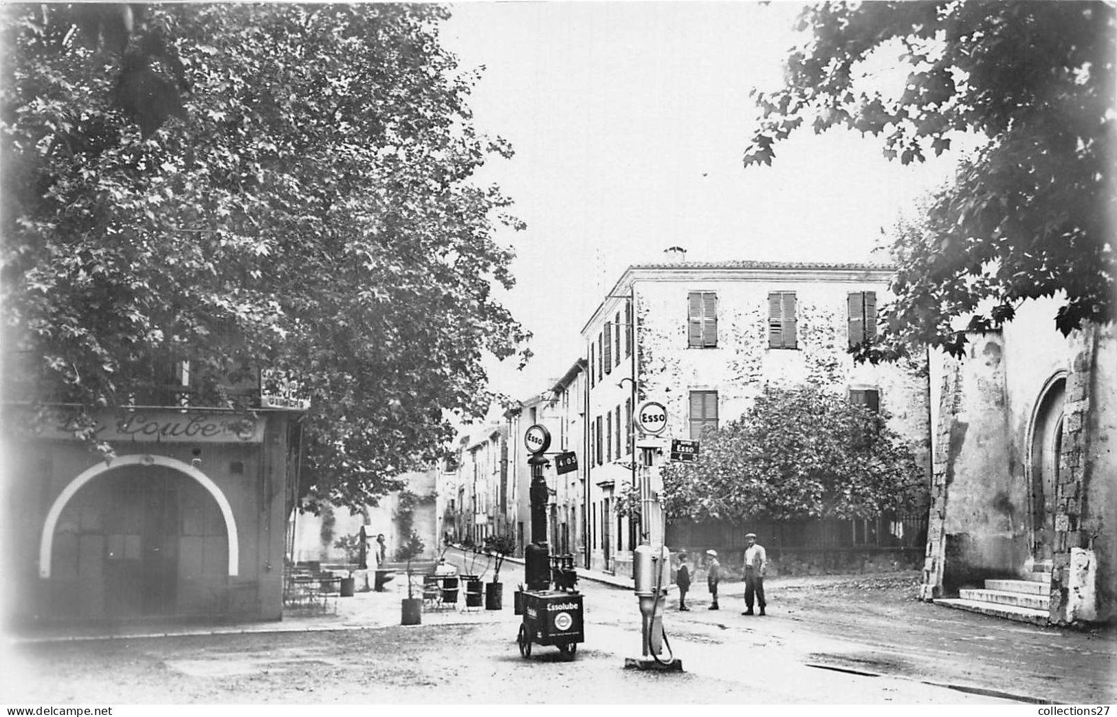 83-LA-ROQUEBRUSSANNE- CARTE-PHOTO- LA PLACE GUEITS - La Roquebrussanne