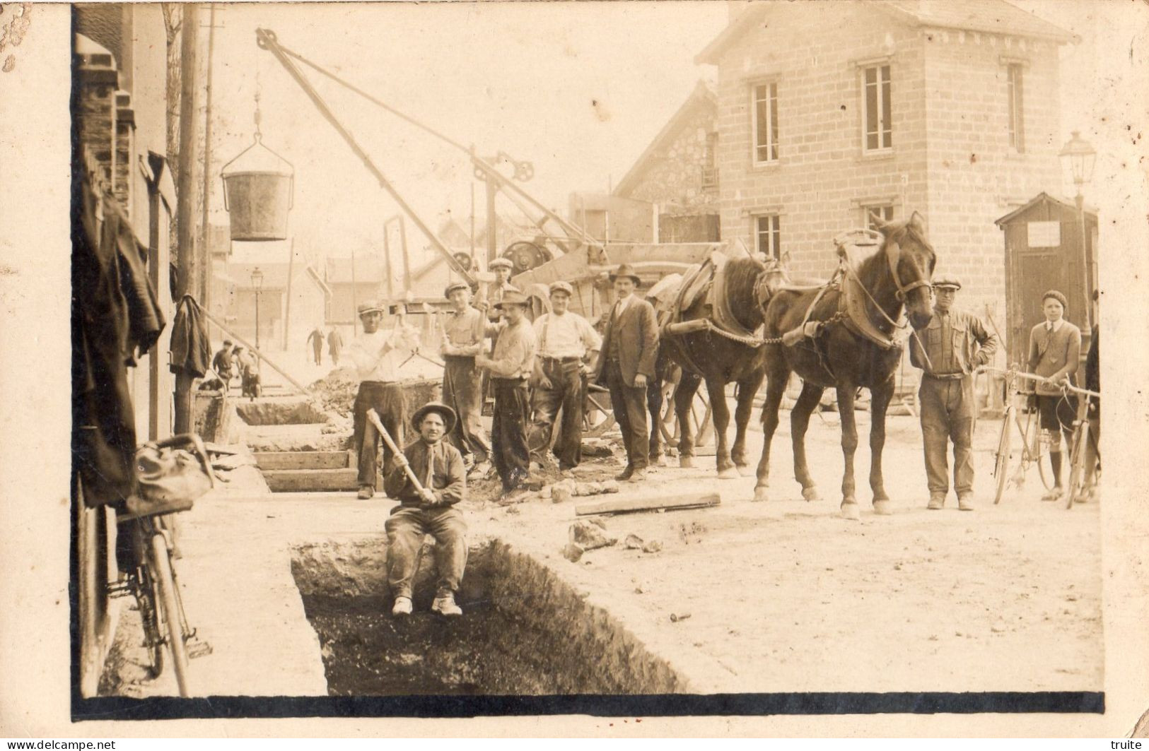 LES PAVILLONS-SOUS-BOIS RUE DU COQ GAULOIS ( TRAVAUX EN 1929 ) CARTE PHOTO ) - Les Pavillons Sous Bois