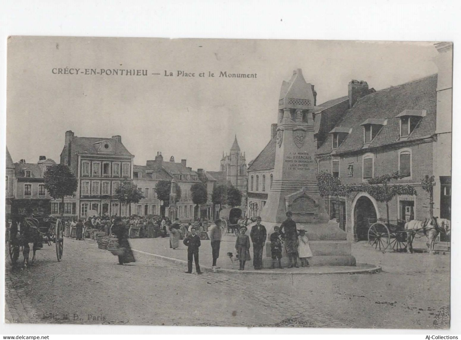 AJC - Crécy En Ponthieu La Place Et Le Monument - Crecy En Ponthieu