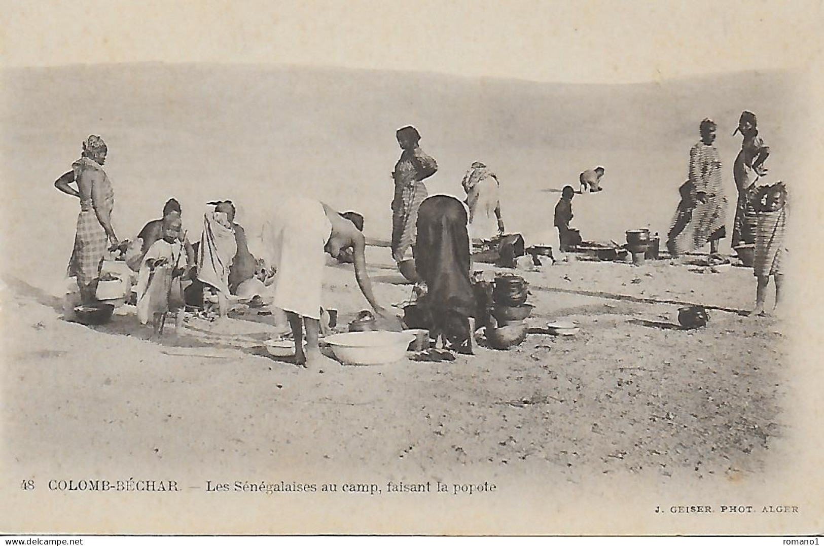 Algérie )    COLOMB BECHAR - Les Sénégalaises Au Camp Faisant La Popote - Bechar (Colomb Béchar)