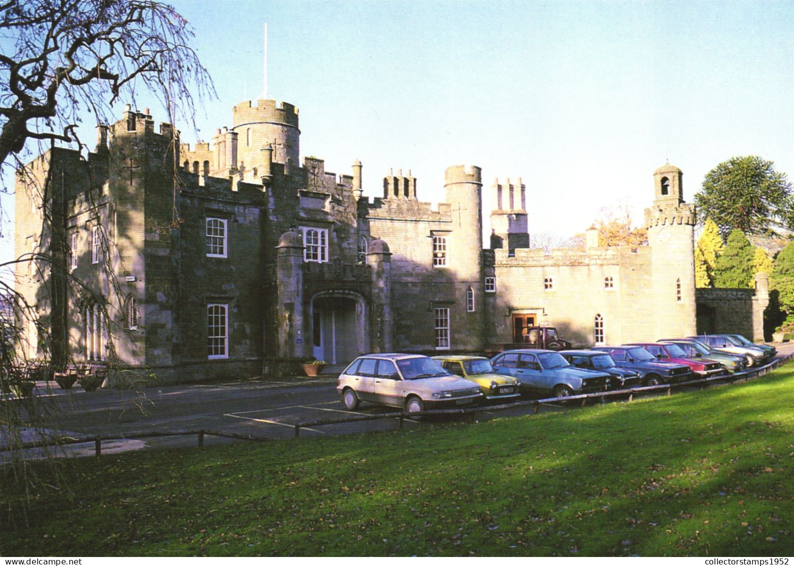 LOCH LOMOND, DUNBARTONSHIRE, BALLOCH CASTLE, ARCHITECTURE, CASTLE, CAR, SCOTLAND, UNITED KINGDOM, POSTCARD - Dunbartonshire