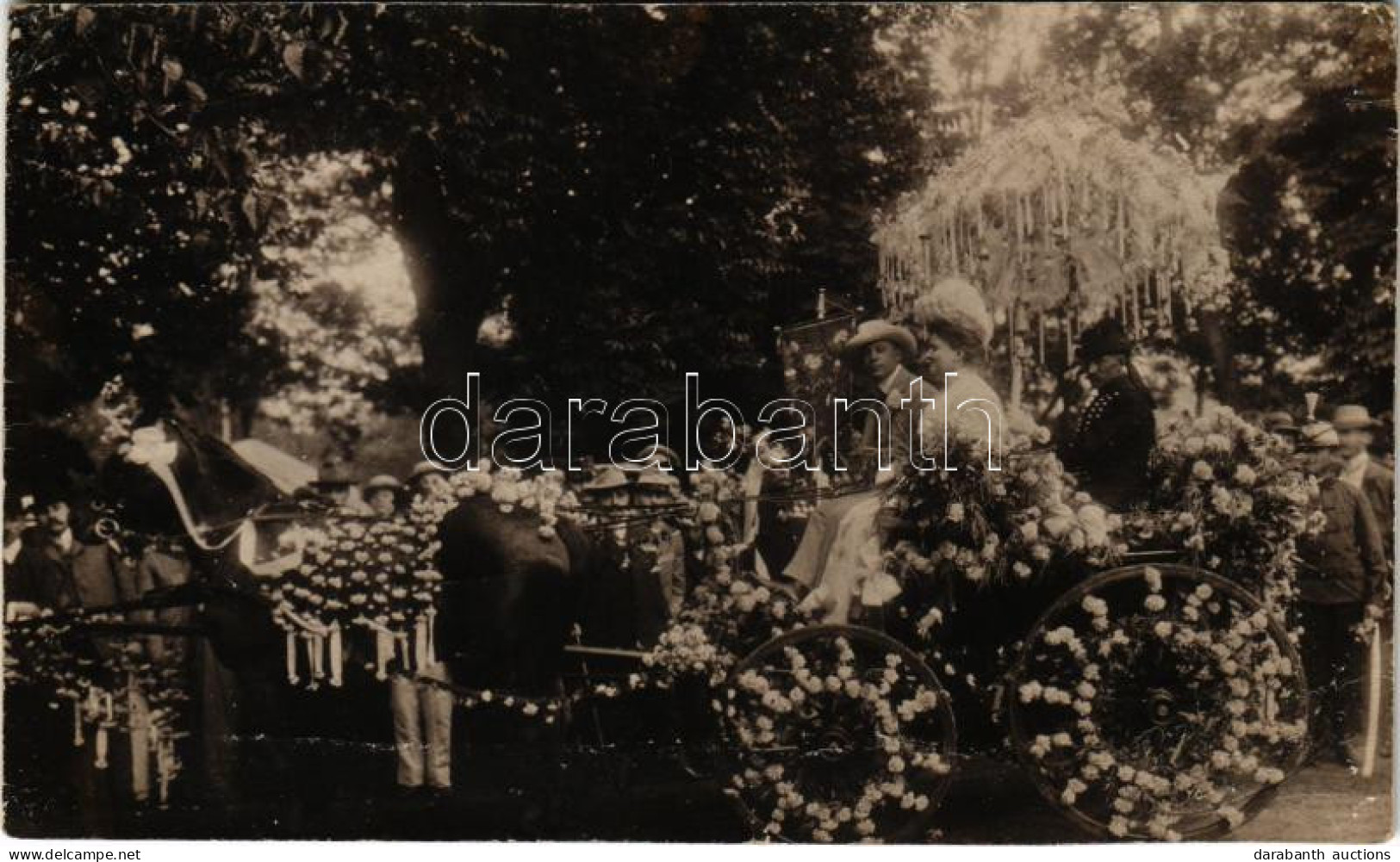 * T2/T3 1908 Arad, Virágkarnevál, Somogyi Jenő Virágokkal Díszített Lovaskocsija / Flower Carnival Carriage. Weisz Hugó  - Ohne Zuordnung