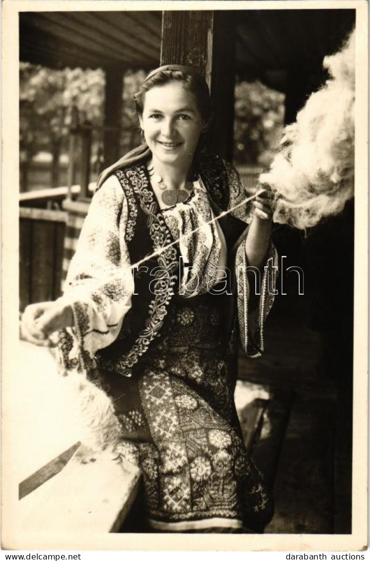 * T2/T3 Rucar (Arges), Fata Torcand Din Rucar-Muscel / Mädchen Beim Spinnen / Romanian Folklore. Foto Orig. J. Fischer 1 - Ohne Zuordnung