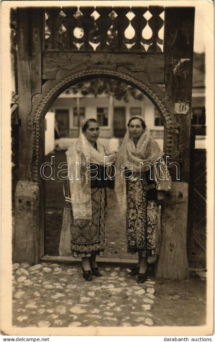 * T2/T3 Rucar (Arges), Femei In Costume National / Frauen In Nationaltracht / Romanian Folklore. Foto Orig. J. Fischer 1 - Unclassified