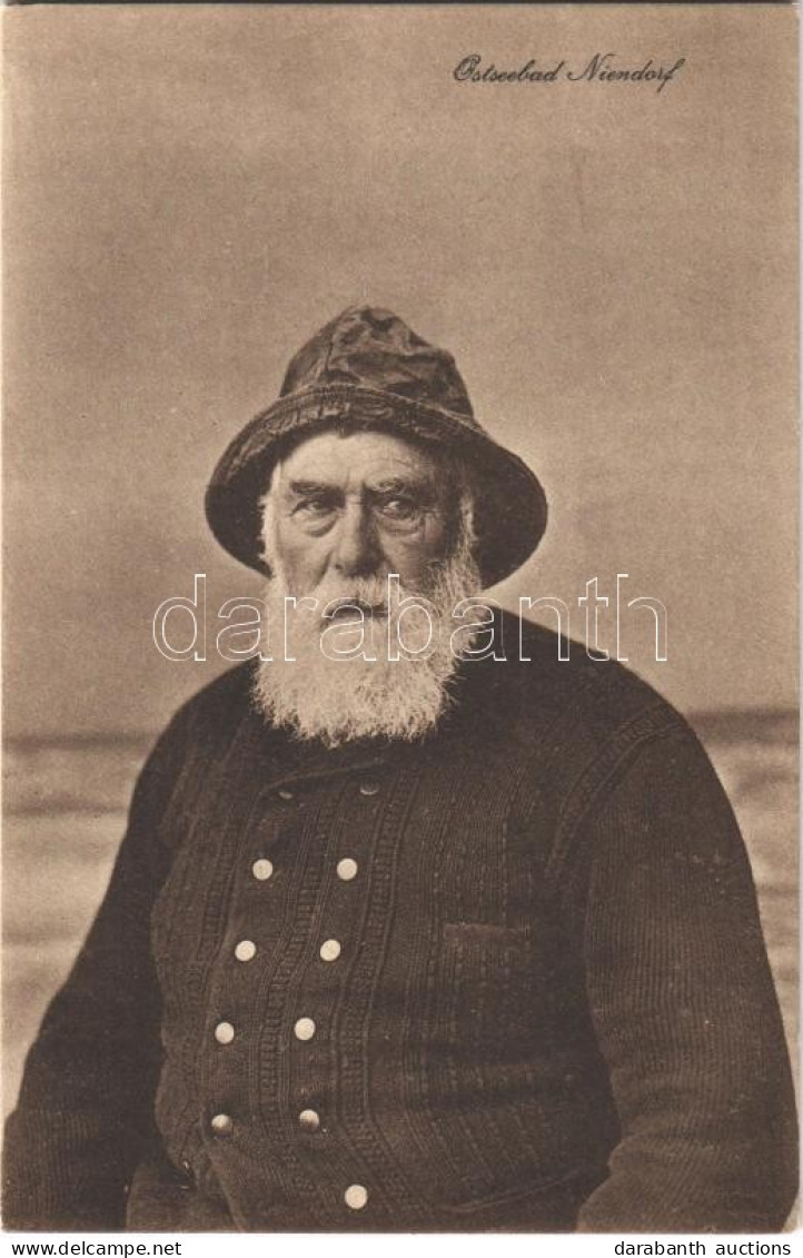 ** T1/T2 Ostseebad Niendorf / German Folklore, Fisherman From Niendorf - Ohne Zuordnung