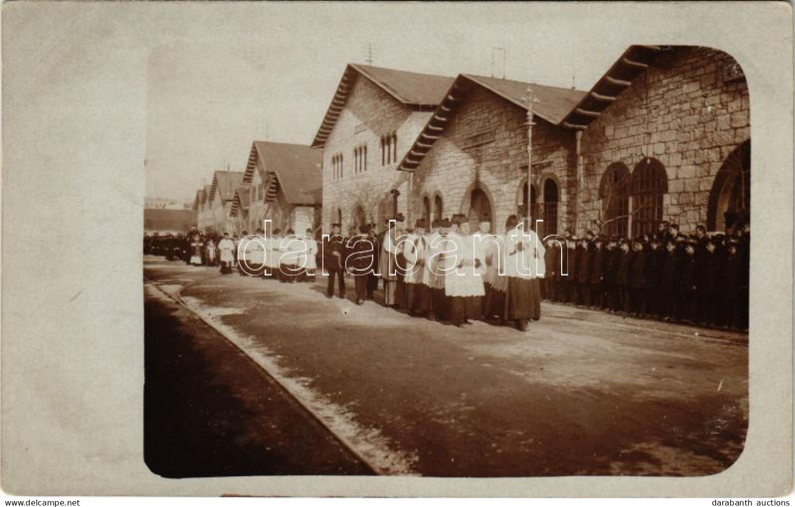 * T2/T3 1917 Pola, Pula; Anton Haus Osztrák-magyar Admirális Temetése, Gyászmenet Katolikus Papokkal / K.u.K. Kriegsmari - Ohne Zuordnung