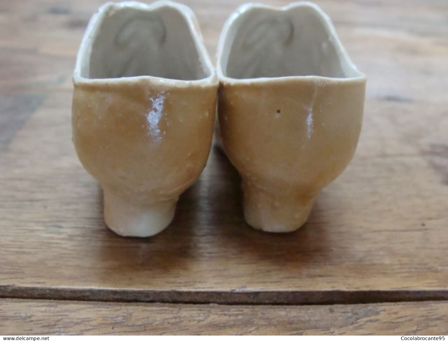 Objet De Vitrine / Chaussures En Porcelaine - Autres & Non Classés