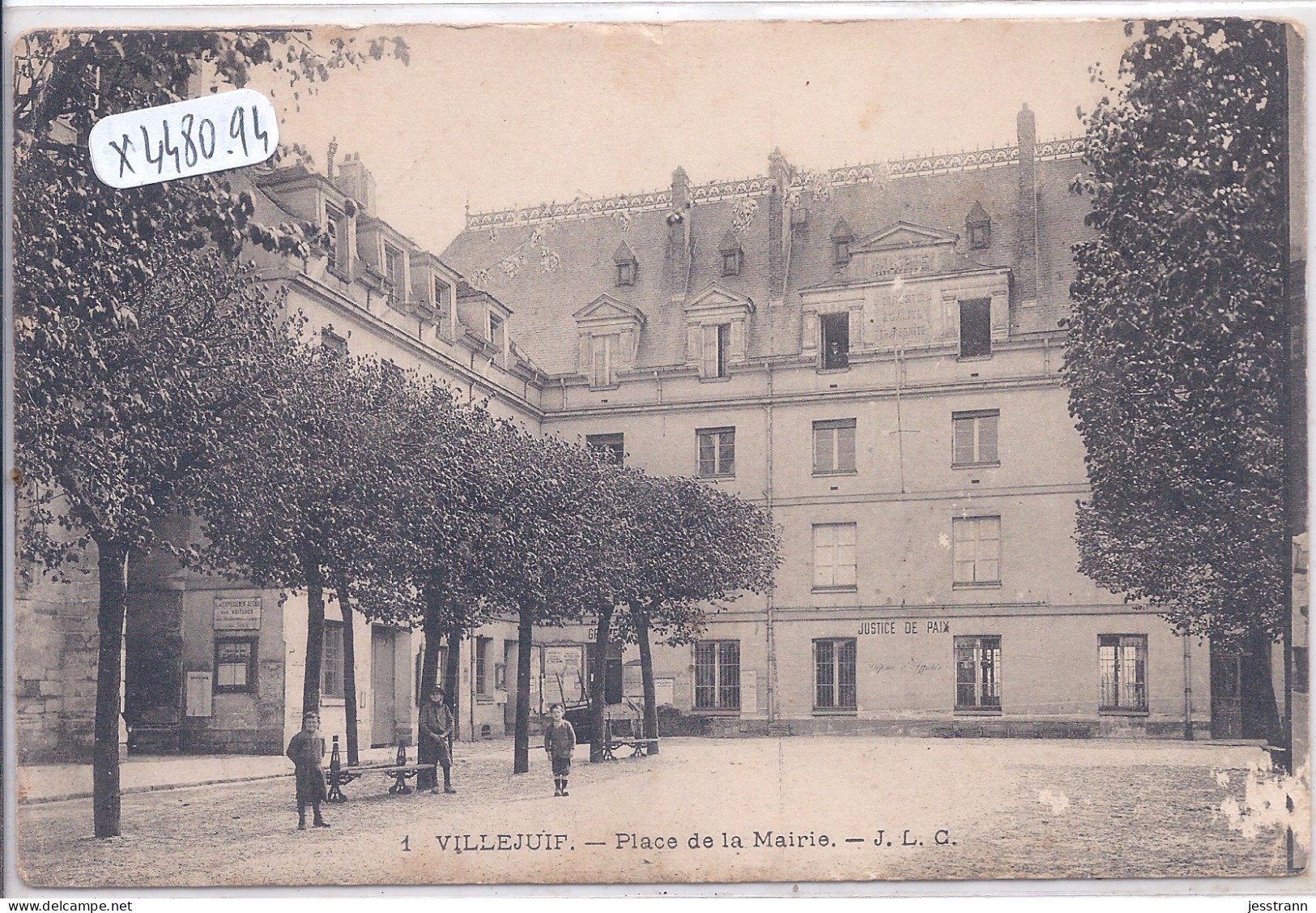 VILLEJUIF- PLACE DE LA MAIRIE- USAGEE - Villejuif