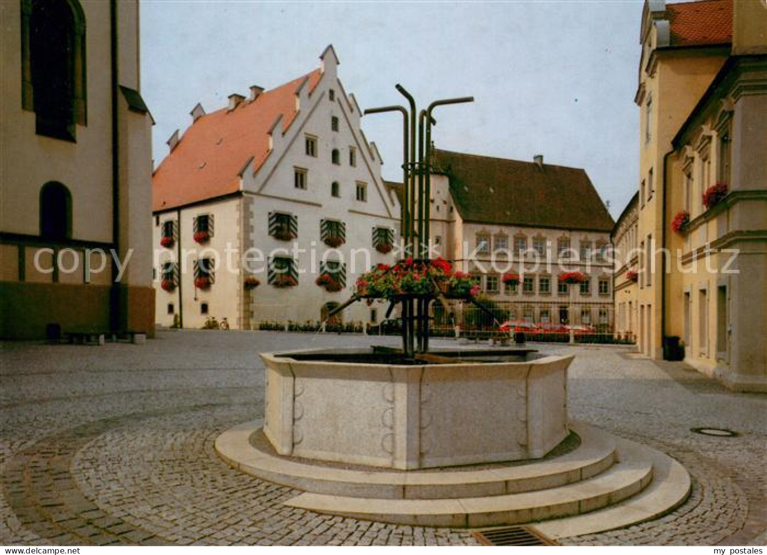 73701003 Weissenhorn Kirchplatz Mit Schloss Brunnen Weissenhorn - Weissenhorn