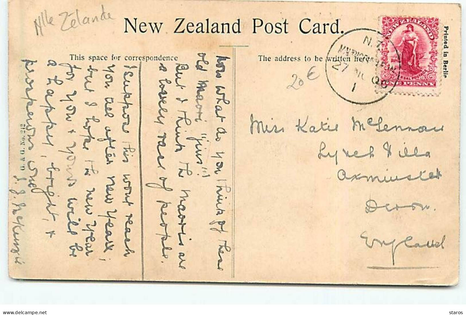 Nouvelle Zélande - Maori Women And Whare - Lake Rotoiti - Nouvelle-Zélande