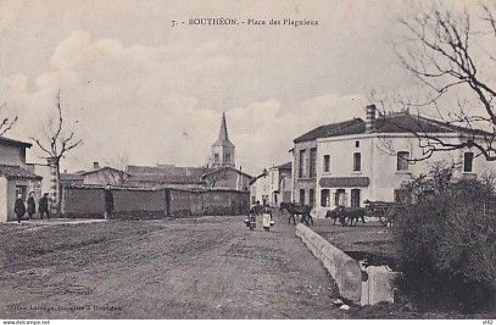 BOUTHEON        Place Des Plagnieux - Andrézieux-Bouthéon