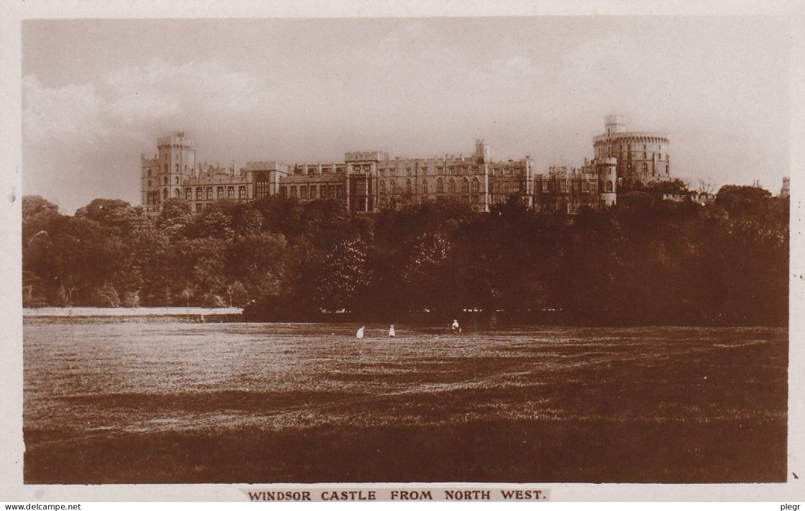 0-GBR01 01 76 - WINDSOR - CASTLE FROM NORTH WEST - Windsor Castle