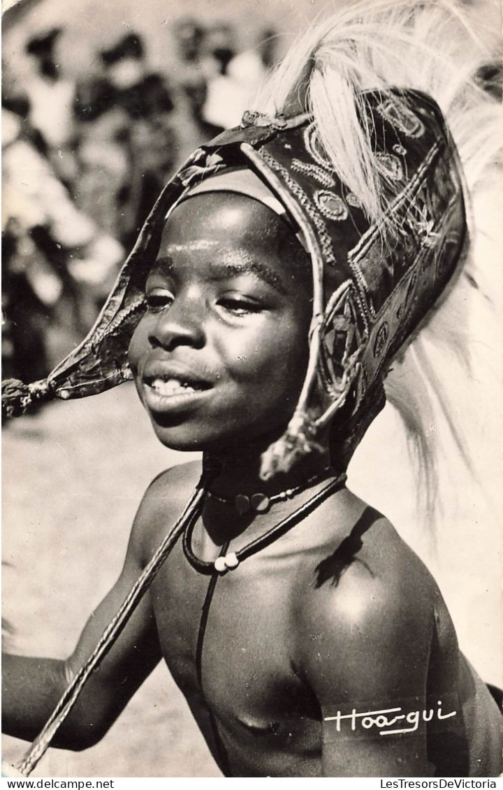 AFRIQUE NOIRE - Petite Danseuse Acrobatique - Chapeau Traditionnel - Carte Postale - Ohne Zuordnung