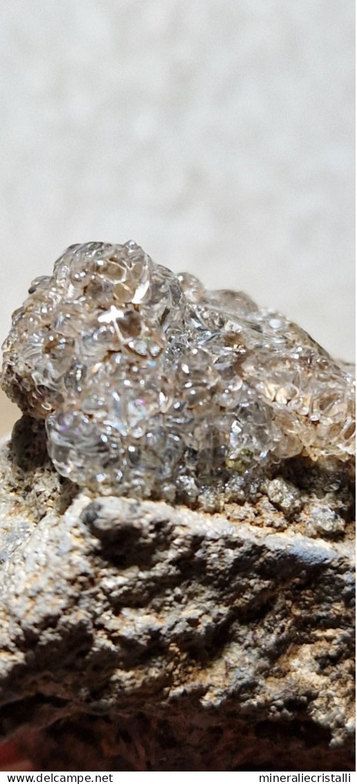 Opale varietà hyalite globulare Provenienza Boemia est repubblica ceca 158gr valec disponibile 6x5cm