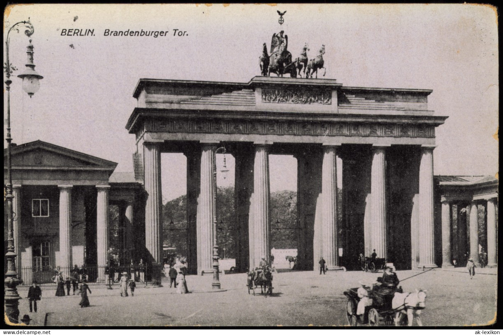 Ansichtskarte Mitte-Berlin Brandenburger Tor Mit Kutschen 1916 - Porte De Brandebourg