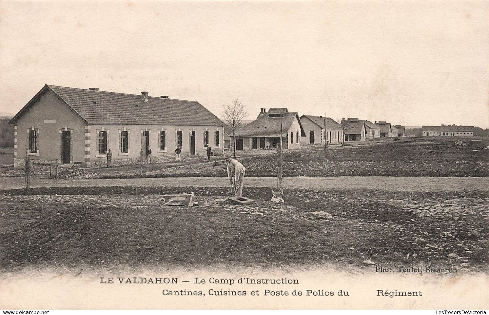FRANCE - Le Valdahon - Le Camp D'instruction - Cantines Cuisines Et Poste De Police Du Régiment - Carte Postale Ancienne - Pontarlier
