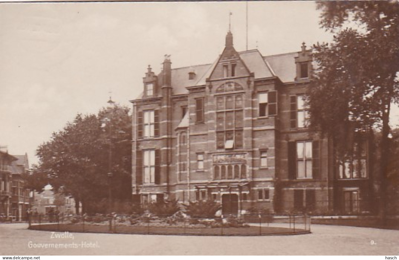 252251Zwolle, Gouvernements Hotel (FOTO KAART) - Zwolle